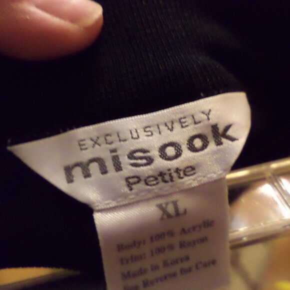 MISOOK  ~ Black with Ribbon Accents at Tulip Hemline ~ Petite XL - Picture 7 of 12